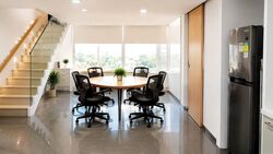 The Central (D1), Office #588597071